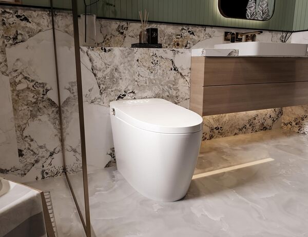 Nashi - Toilette japonaise | WC avec bidet | Eau chaude, siège chauffant et séchage | Abattant et siège avec ouverture et fermeture automatique | Nettoyage automatique (Montage au mural)