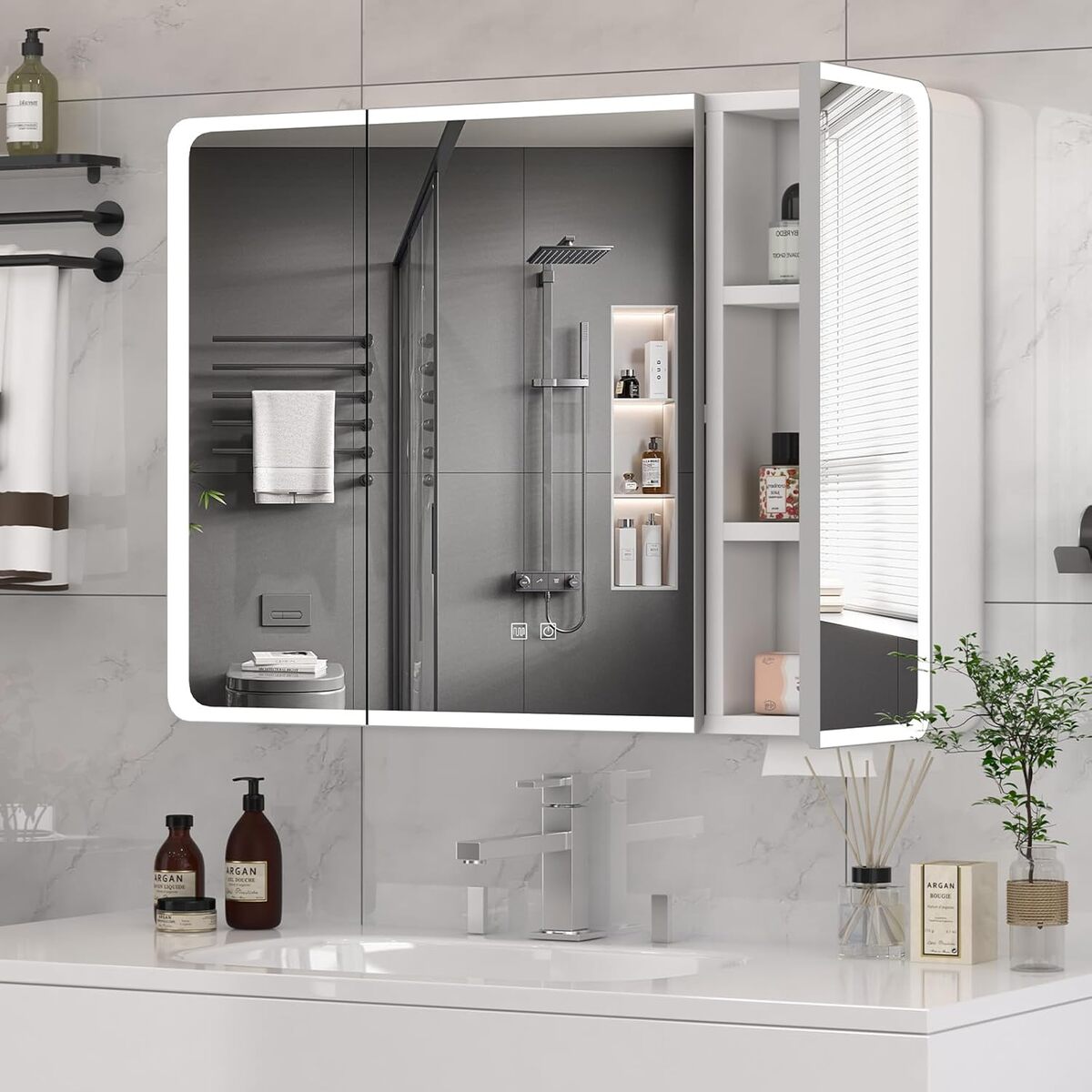 Test de l'armoire de salle de bain Buildonely avec miroir et éclairage